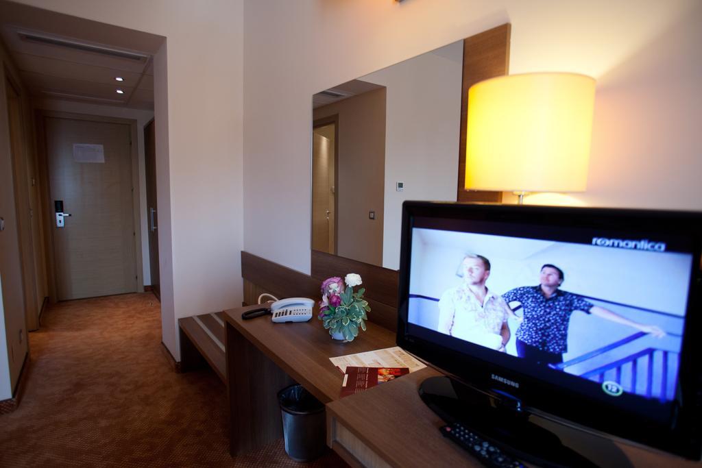 Top Rooms Aparthotel Bucureşti Eksteriør bilde
